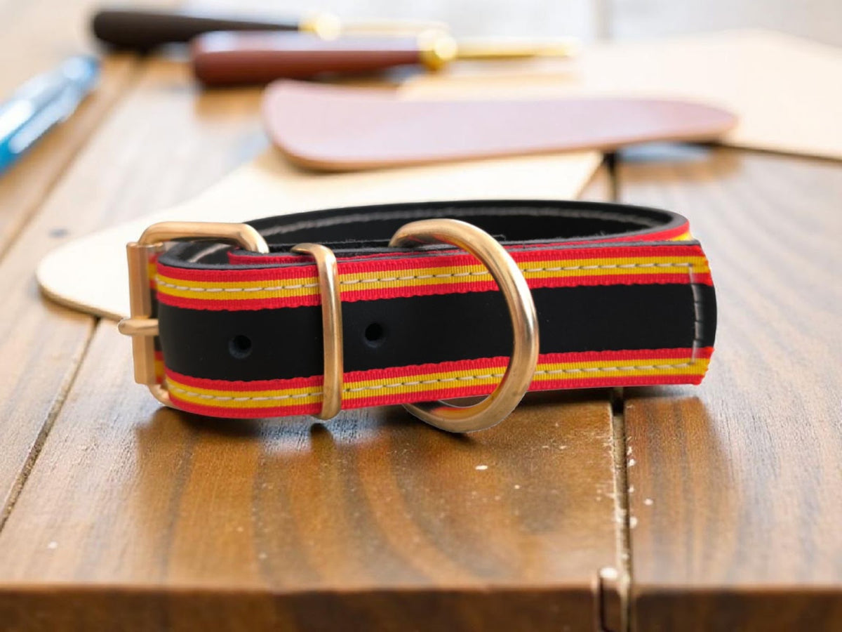 Collar de cuero bandera de España