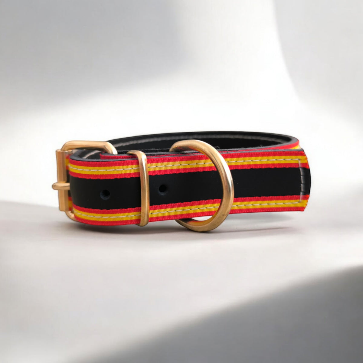 Collar de cuero bandera de España
