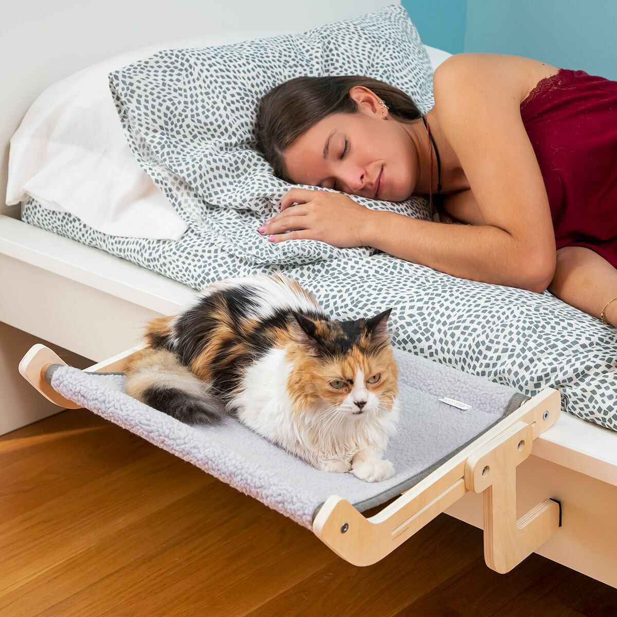 Hamaca Colgante para Gatos Hamacat InnovaGoods - Confort y Diversión